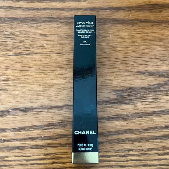Chanel stylo yeux waterproof long lasting eyeliner. - Picture 1 of 5